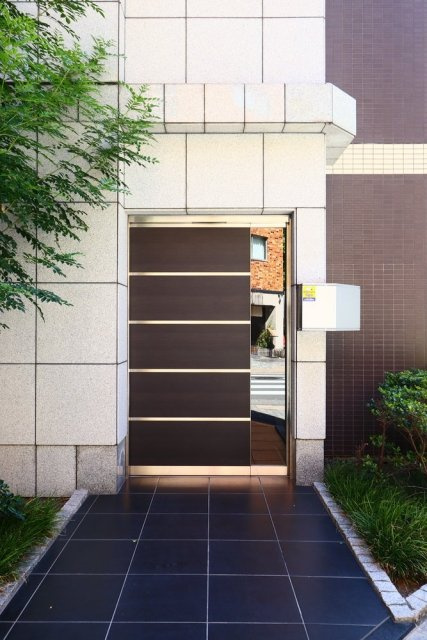 ブレシア日本橋蛎殻町のエントランス