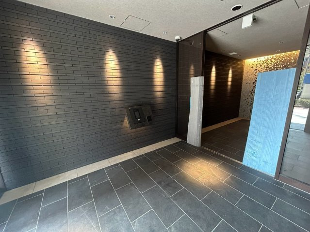 RJRプレシア南堀江のエントランス