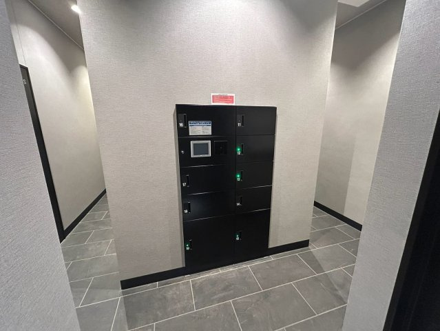 RJRプレシア南堀江の玄関