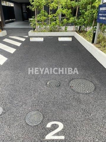 メイクス浅草イーストの駐車場