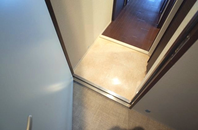 【玄関】 | ラティ岡本