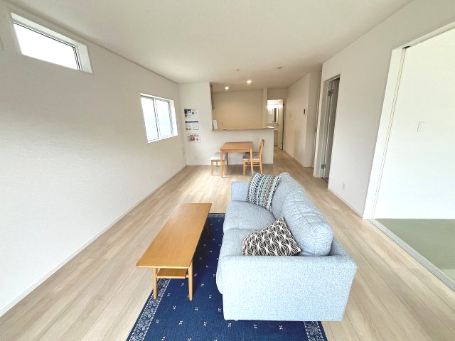 【居間・リビング】 | 大野城市乙金台2丁目第2・平屋　1号棟（全1棟）【仲介手数料無料・0円】 | 現地写真。