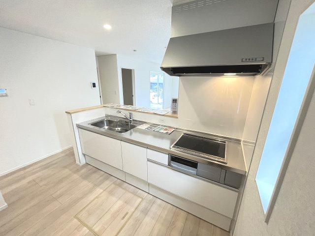 【キッチン】 | 大野城市乙金台2丁目第2・平屋　1号棟（全1棟）【仲介手数料無料・0円】 | 現地写真。