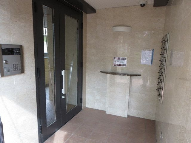 セルピエンテⅡのエントランス