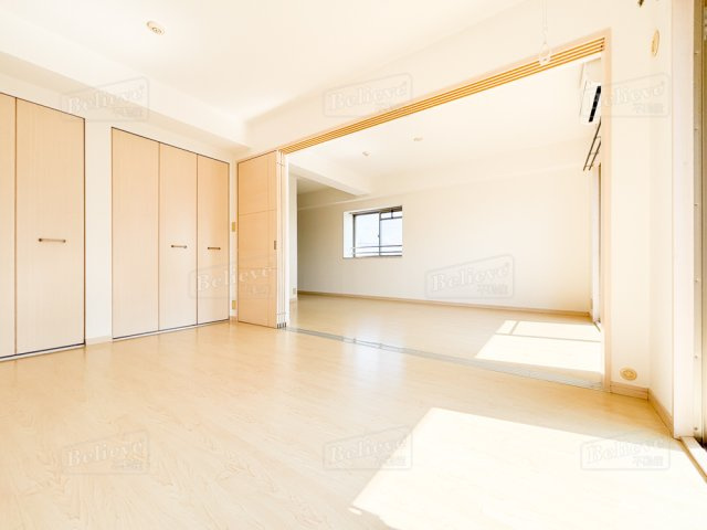 ベスタ櫛原の寝室|クローゼット付きの寝室です☆