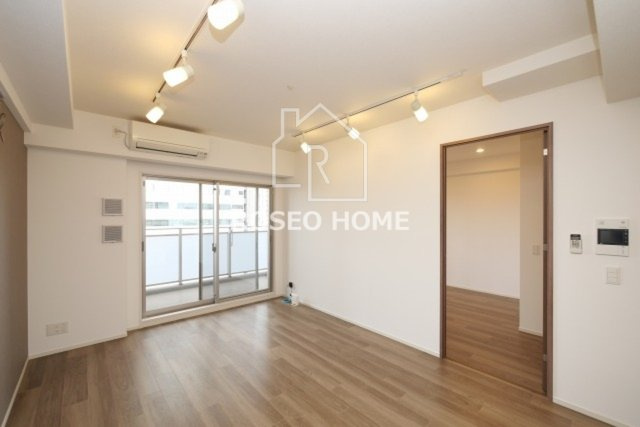 ザ・パークハビオ天満橋の居間・リビング|同マンション別部屋：参考写真