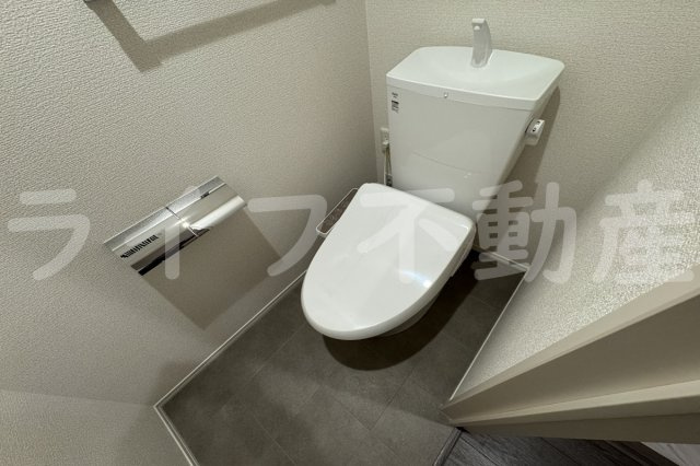 アイビー俊徳道のトイレ|ゆったりとした空間のトイレです