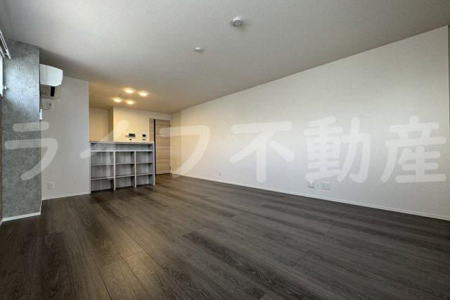 アイビー俊徳道の居間・リビング|こちらのリビングで趣味の時間をお楽しみください