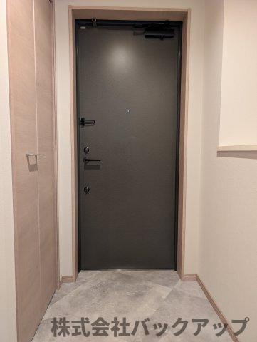 aLATO赤坂けやき通りの玄関