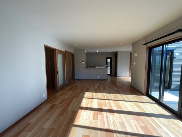 【居間・リビング】の画像