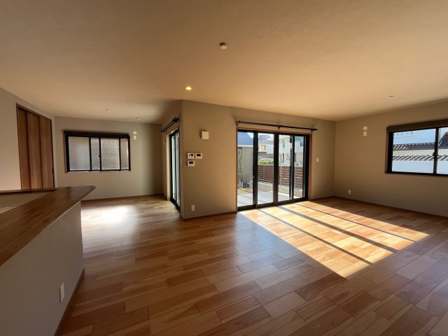 【居間・リビング】の画像