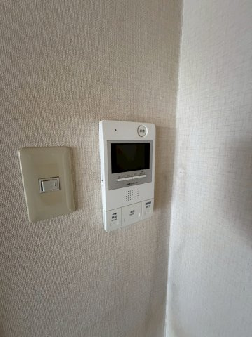 グランデュア北郷の防犯設備|安心安全のオートロック＋モニター付きインターホン完備！