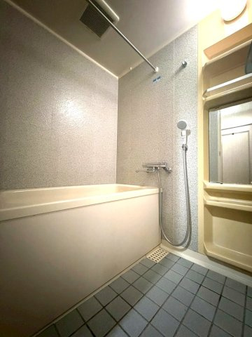 グランデュア北郷の浴室|1日の疲れを癒す浴室！