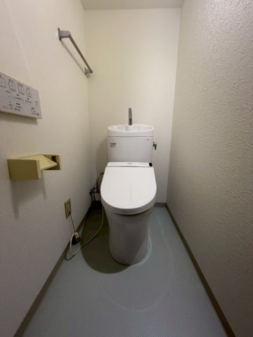 グランデュア北郷のトイレ|必須の温水洗浄付き便座◎