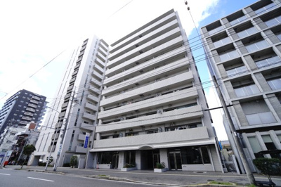 【外観】 | 【上質リノベ】藤和シティコープ舟入 | 【耐震性】
耐震性の高さを判断するポイントは、
建築確認申請日が1981年6月1日以降の
新耐震基準に適合しているかどうか。
震度６程度の大地震でも
建物が崩壊しないレベルが基準になりました。