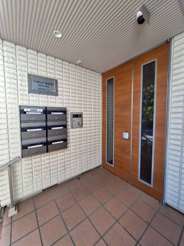 アザレア高円寺のエントランス|★オートロック付きエントランス★