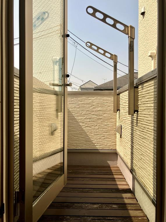 天沼戸建のバルコニー