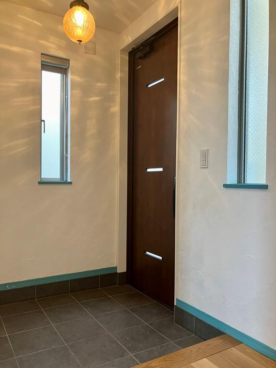 天沼戸建の玄関