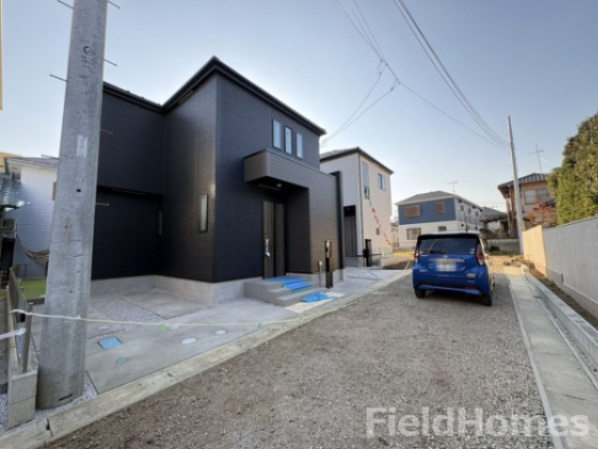 伊勢原市伊勢原3丁目新築戸建て　3期2号棟の前面道路含む現地写真|前面道路含む現地写真です。