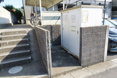 ごみ置場