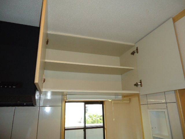 グランヴィレッジＳのキッチン|キッチン吊戸