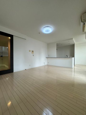 【居間・リビング】 | サンクタス梅田イノセント