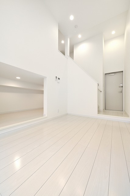 クラリエール　二瀬町の居間・リビング