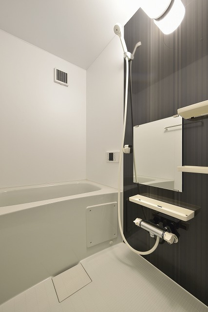 クラリエール　二瀬町の浴室