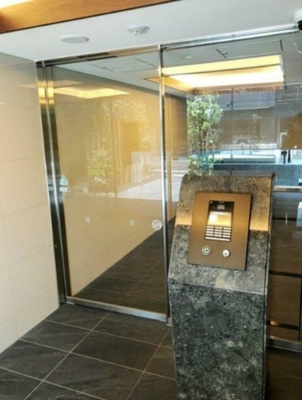 【エントランス】 | プレサンスジェネ浅草ＷＥＳＴ