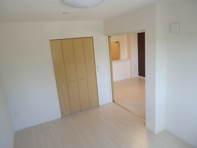 シェモアの内装|南側洋室