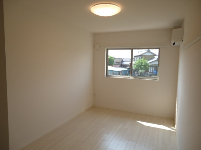 シェモアの内装|北側洋室