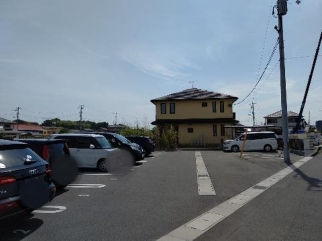 シャルマン・アヴニールの駐車場|駐車場