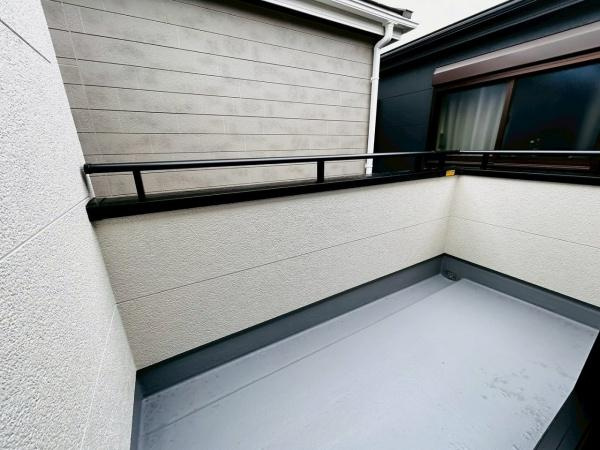 【バルコニー】