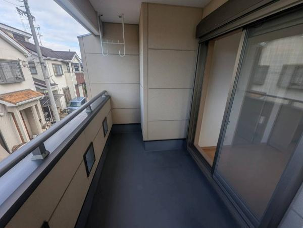 【バルコニー】