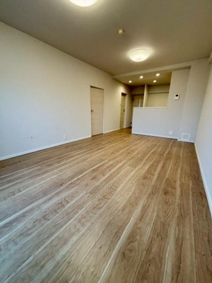 【居間・リビング】 | クリオ草加壱番館 | ●LDK15.2帖●