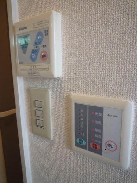 ハイツベイシャトルの浴室|★設備充実★