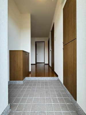 【玄関】 | アムール・エス