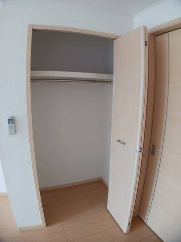 アスティオンの収納