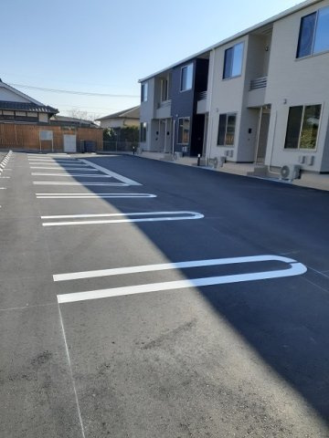 クルール　江良の駐車場