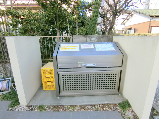 プライムコート小金井のその他共用部分|★入居者専用ゴミストッカー★