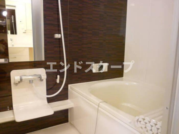 ブルースカイの浴室|高崎、前橋、伊勢崎エリアのお部屋探しはエンドスケープまで！お客様の理想お聞かせ下さい♪
内装の色味が画像と異なる場合がございます。