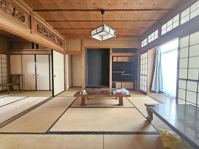 瑞浪市土岐町の中古一戸建の和室|和室8帖（北東側）