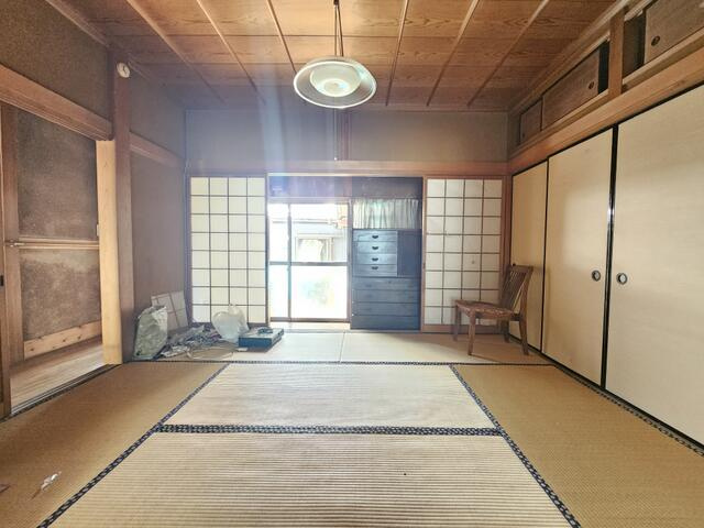 瑞浪市土岐町の中古一戸建の和室|和室6帖（北西側）