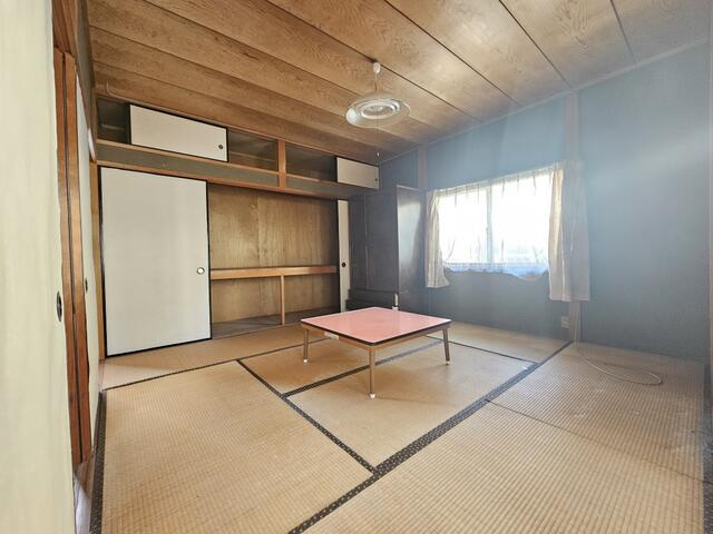 瑞浪市土岐町の中古一戸建の和室|2階和室8帖