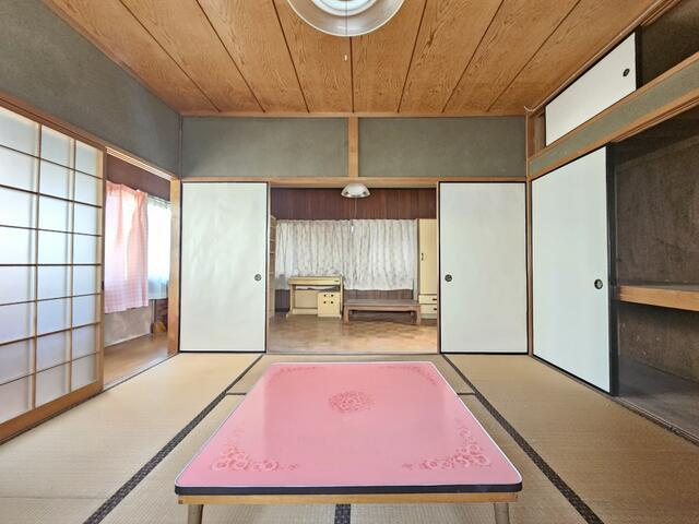 瑞浪市土岐町の中古一戸建の和室|2階和室8帖