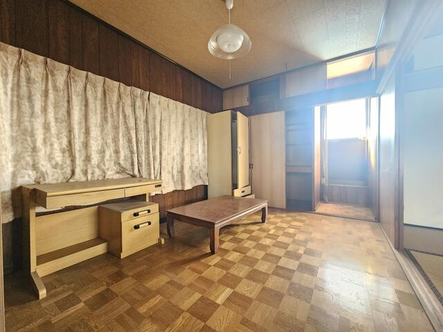 瑞浪市土岐町の中古一戸建の洋室|2階洋室6帖