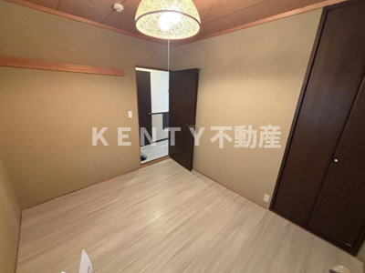 【洋室】 | アパートメントカヤ | ゆったりした洋室です