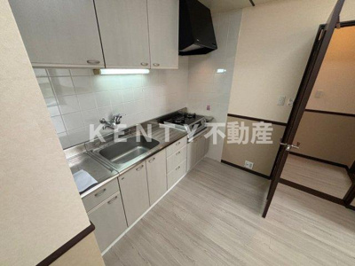 【キッチン】 | アパートメントカヤ | キッチンでお料理をお楽しみください