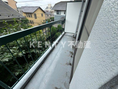 【バルコニー】 | アパートメントカヤ | 陽当たり良好なバルコニーです