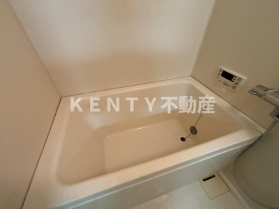 【浴室】 | アパートメントカヤ | ゆったり過ごせるお風呂です